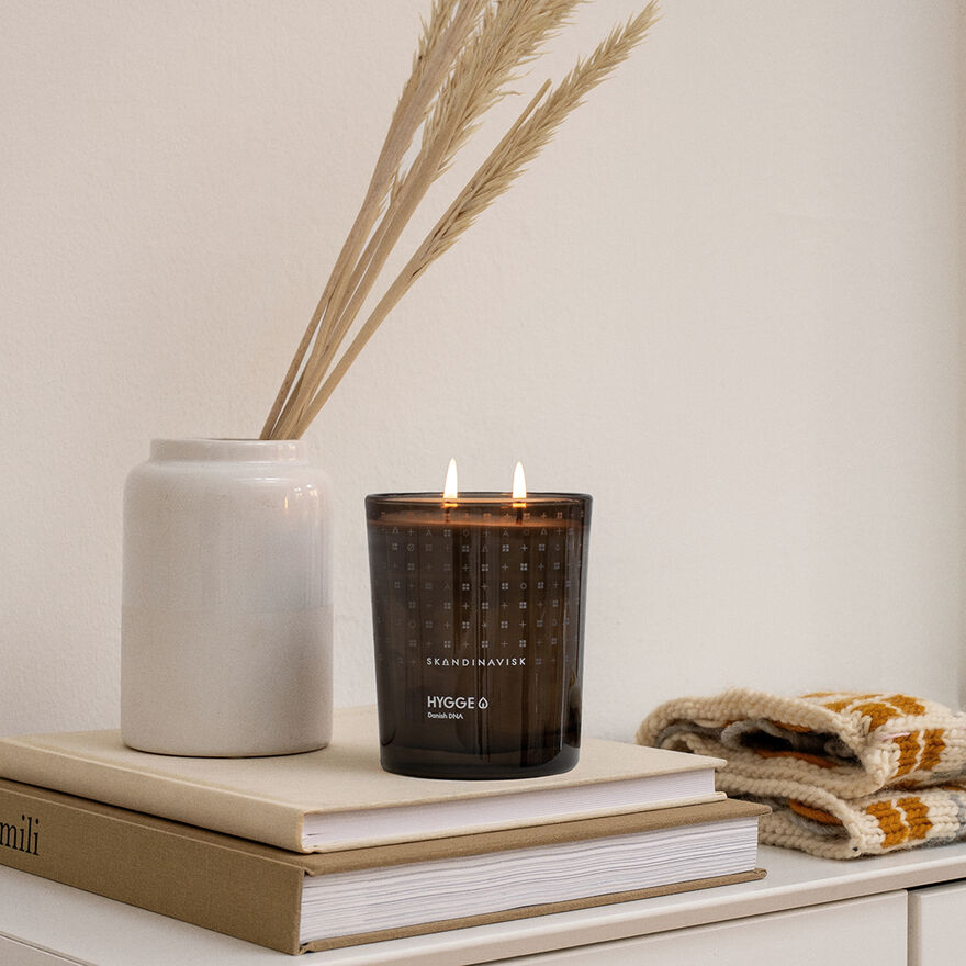 HYGGE 350g Scented Candle image number 3